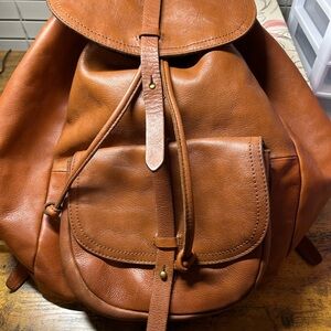 Madewell Transporter Backpack in saddle leather